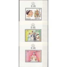 Королева Англии Либерия 1977, 25 лет Правления Королевы Елизаветы-II, серия 3 люкс блока марок Mi: 1038-1040 без зубцов (редкие)
