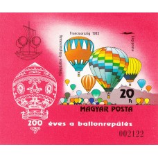 Воздухоплавание Венгрия 1983, 200 лет Воздухоплаванию Воздушные шары, блок Mi: 162В без зубцов